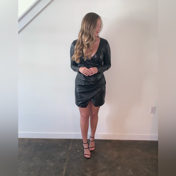 Hello Molly Catwoman Dress Black - Picture 6 of 6